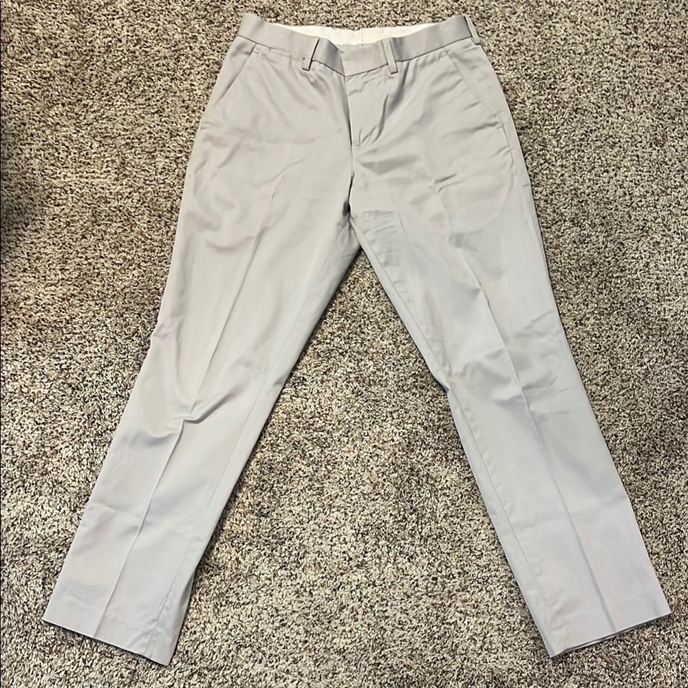 Express Light Gray Photographer Dress Pants. Size 28x30